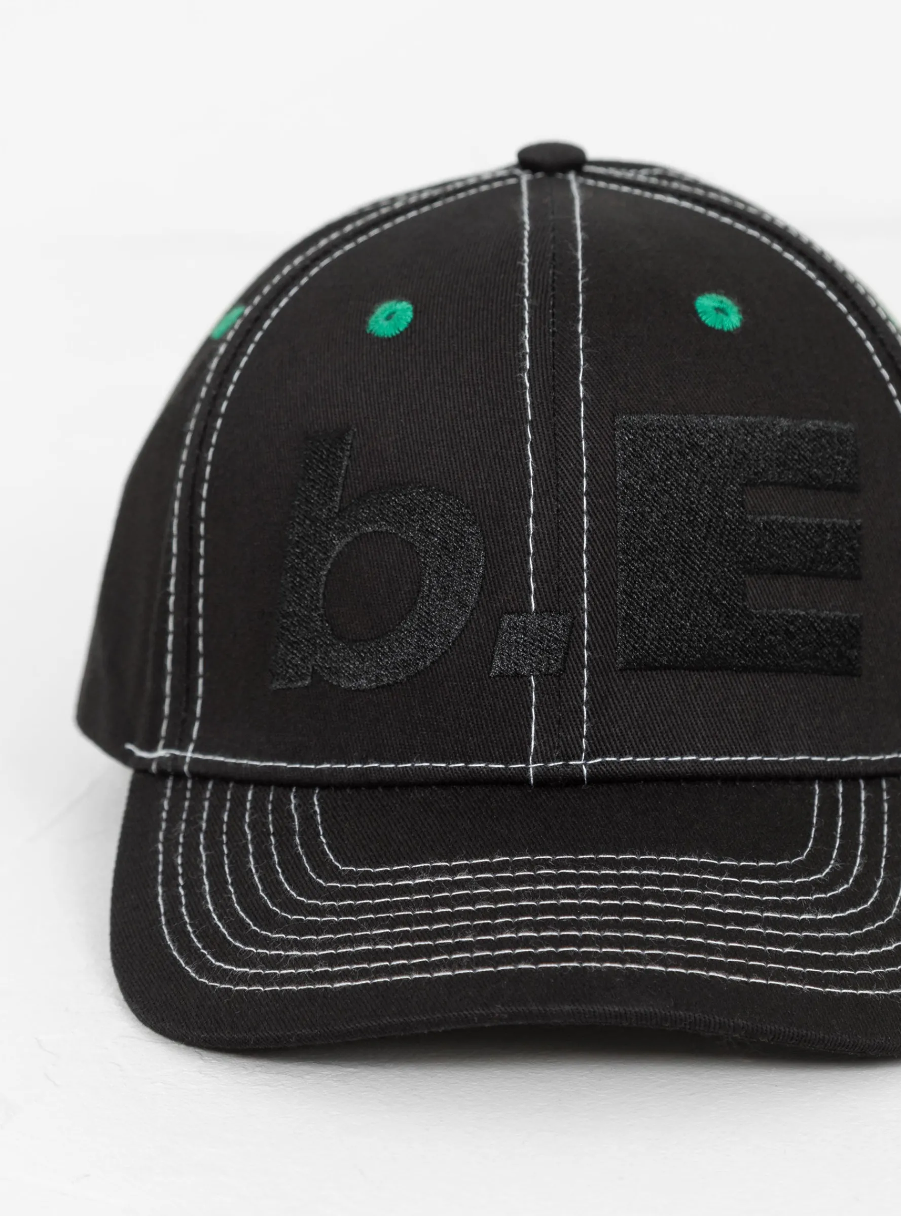 b.E Hat Black<b.Eautiful New