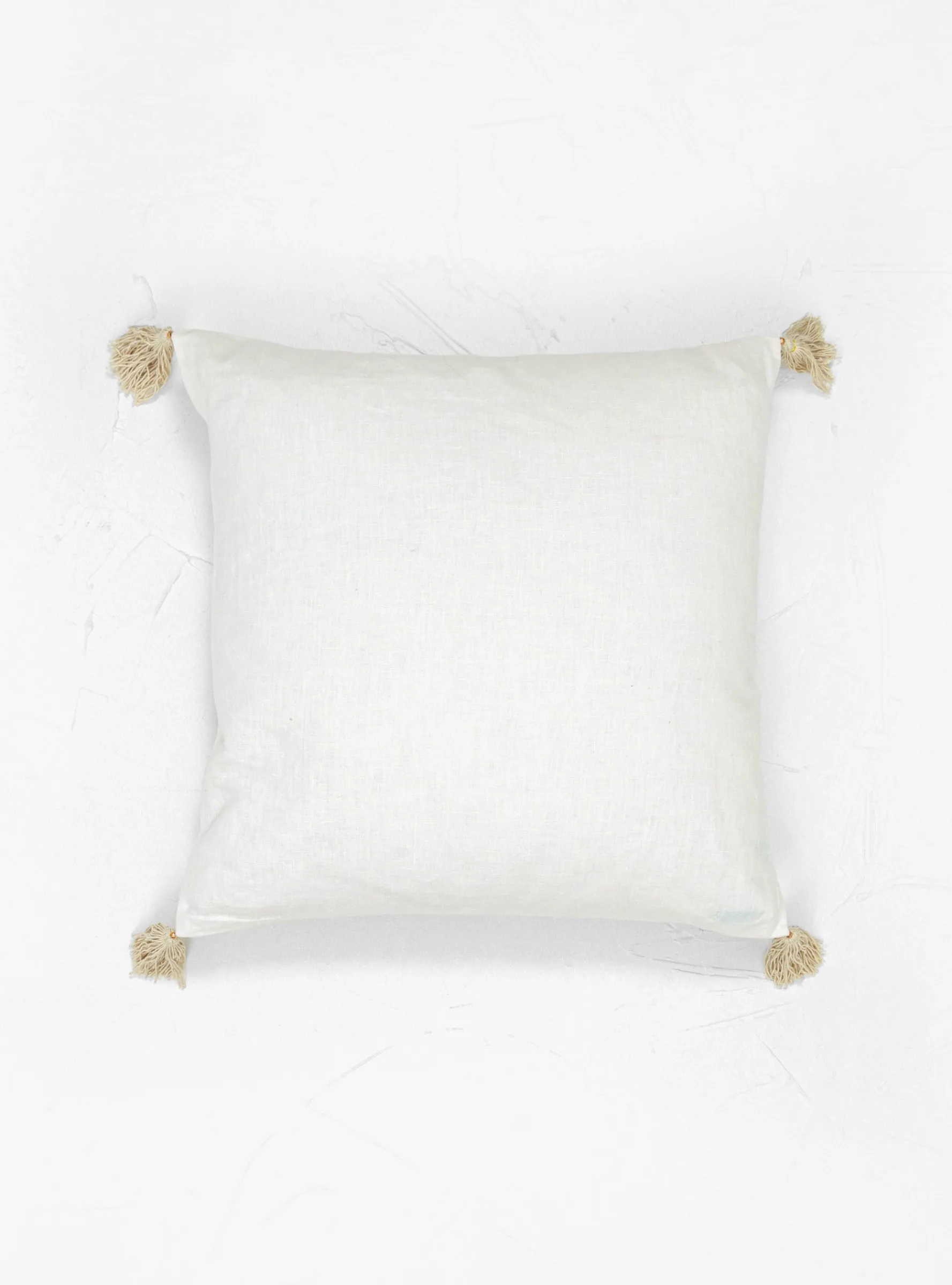 Courtyard Cushion Off White<Malaika Discount