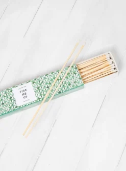 Couverture Fire Me Up Matches<No Chemicals Clearance