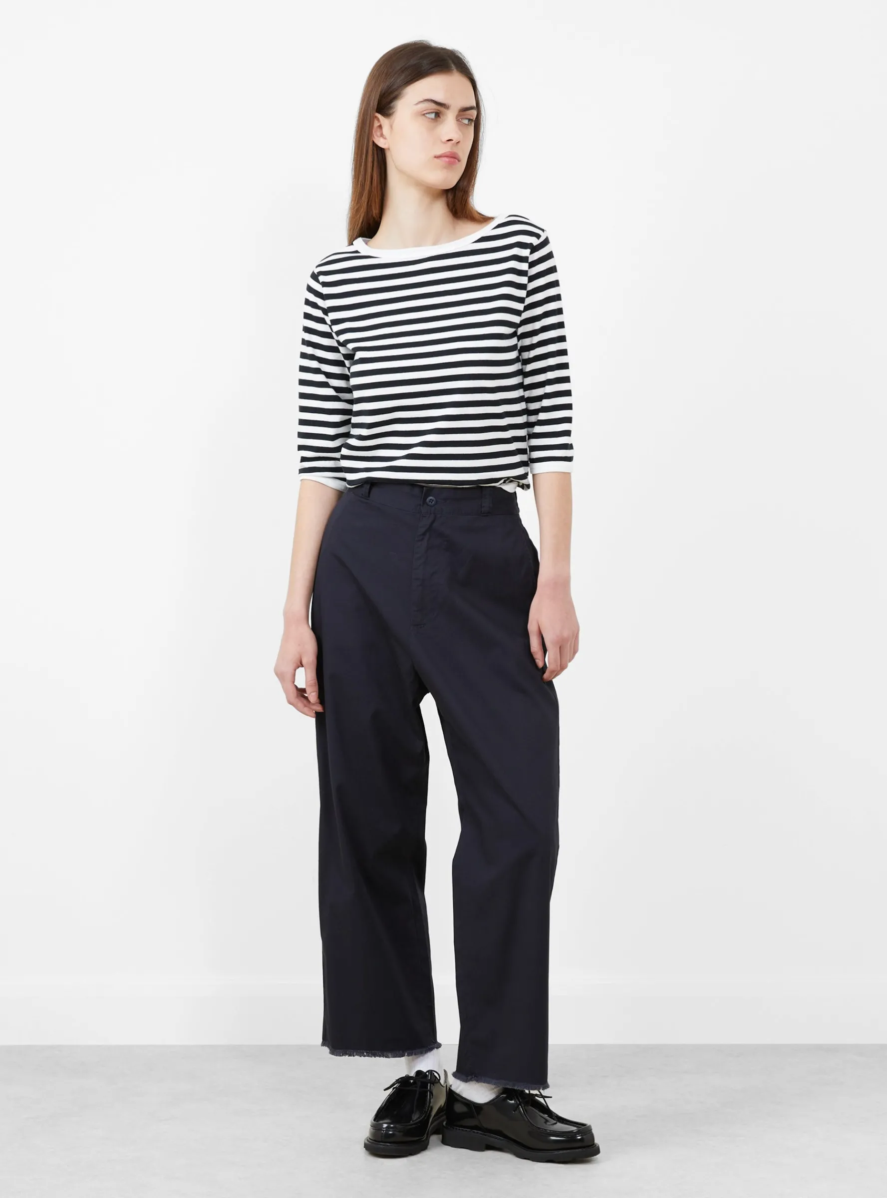 Cut Off Chino Trousers Navy<BEAMS BOY Best