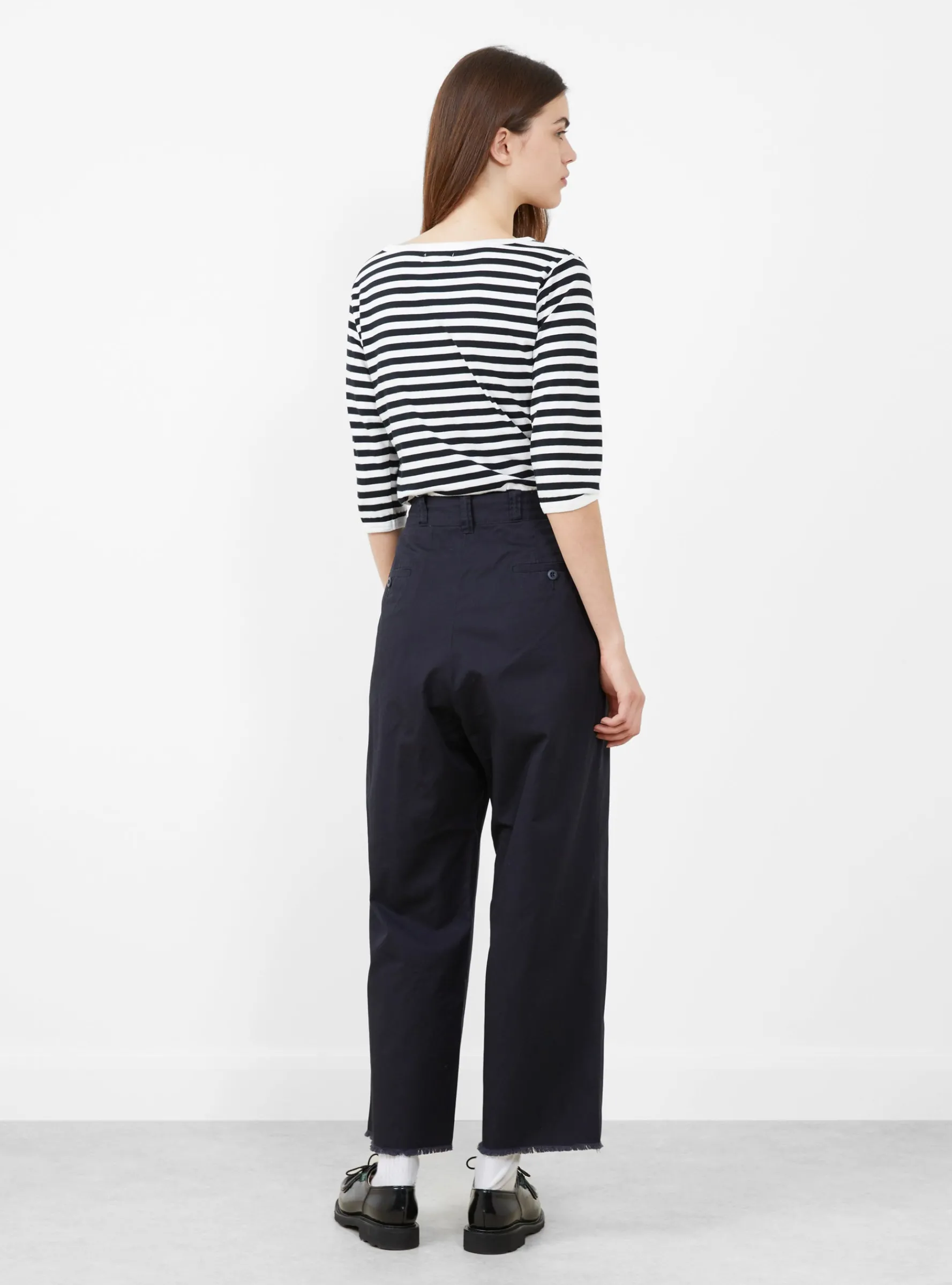 Cut Off Chino Trousers Navy<BEAMS BOY Best