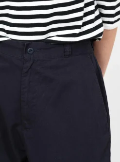 Cut Off Chino Trousers Navy<BEAMS BOY Best