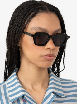 Era Sunglasses Black and Black<AKILA Sale