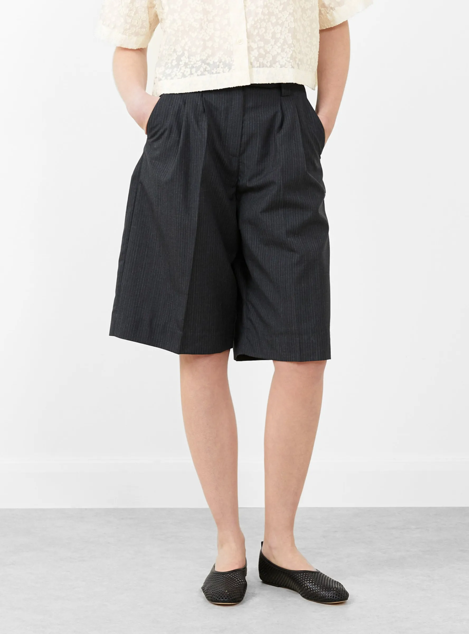 Favourite Shorts Dark Grey Pinstripe<mfpen Online
