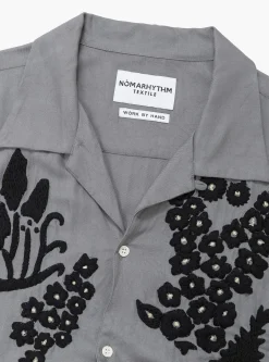 Flower Hand Embroidery Shirt Gray<NOMARHYTHM TEXTILE Outlet