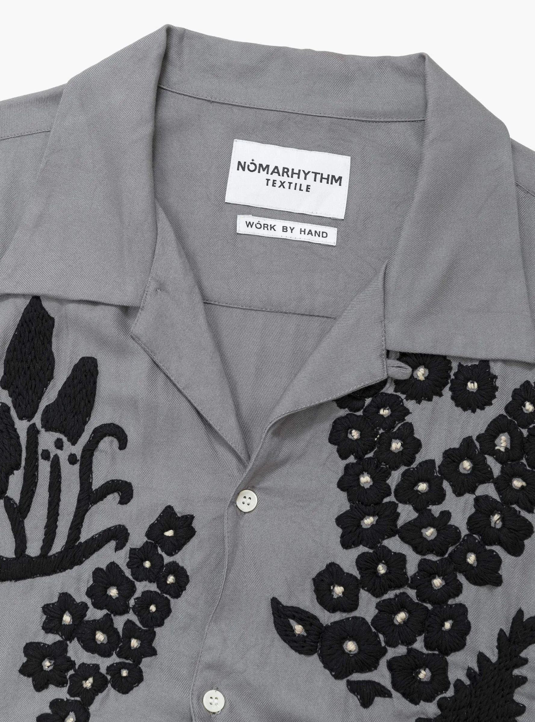 Flower Hand Embroidery Shirt Gray<NOMARHYTHM TEXTILE Outlet