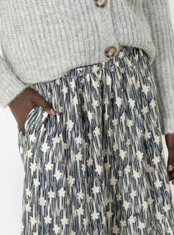 Ikat Silk Flower Betsy Skirt Ink/Ecru<Cawley Sale