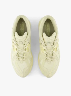M1906NK Pale Moss & Ambient Light<New Balance Online