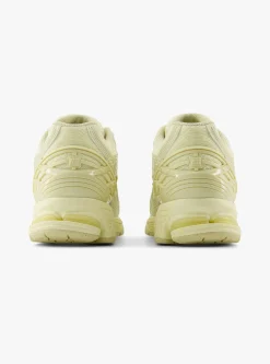M1906NK Pale Moss & Ambient Light<New Balance Online