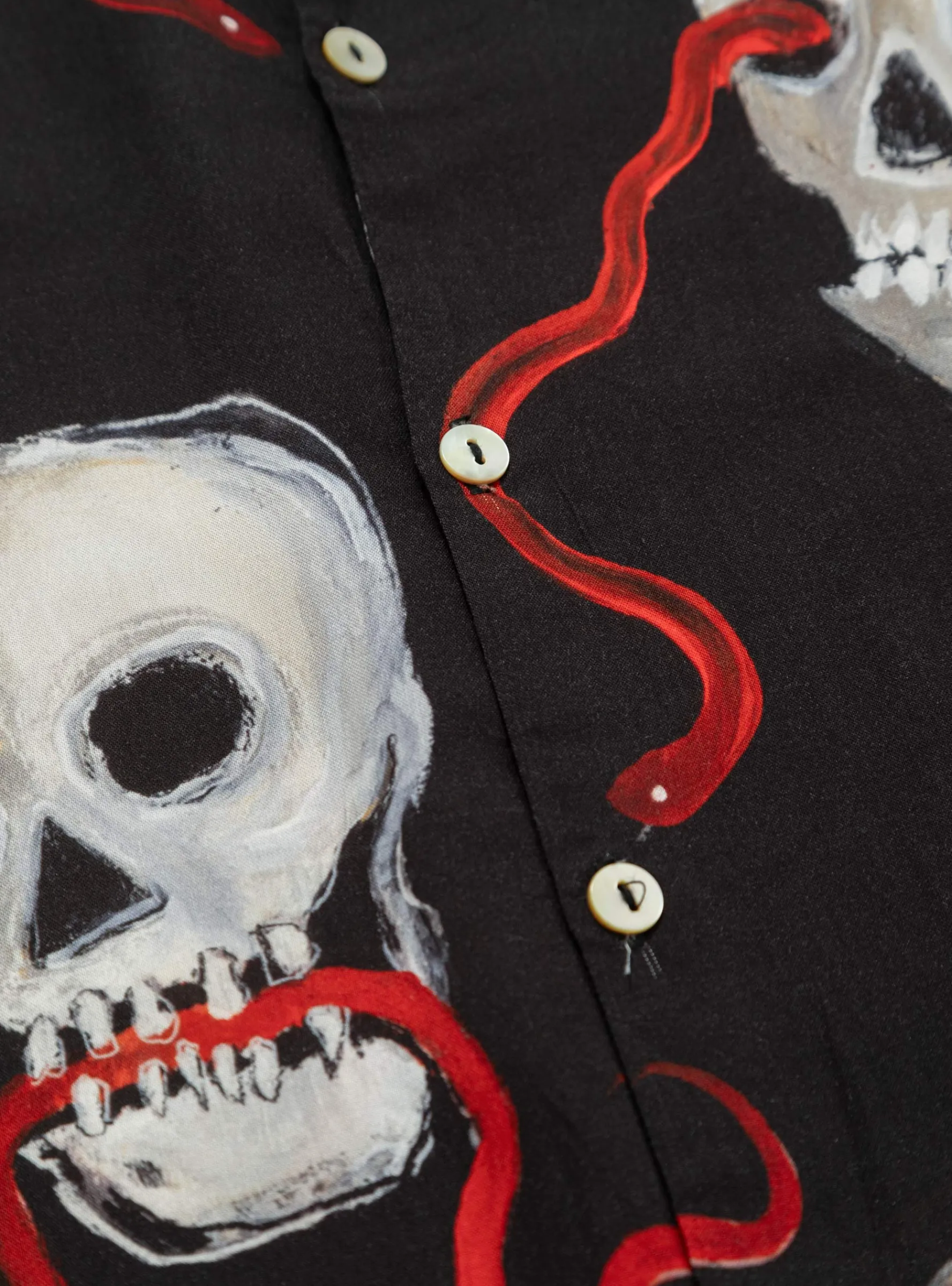 Momento Mori Shirt Black & Red<Endless Joy Online