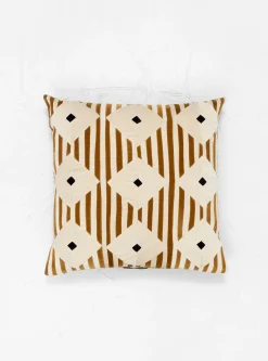 Nina Cushion Caramel<Christina Lundsteen New