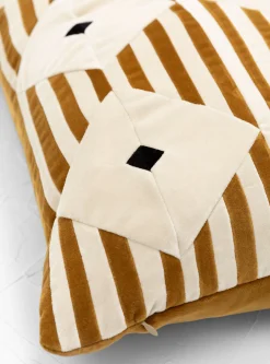 Nina Cushion Caramel<Christina Lundsteen New