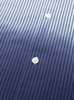 Regular Collar Gradient Wind Shirt Navy<nanamica New