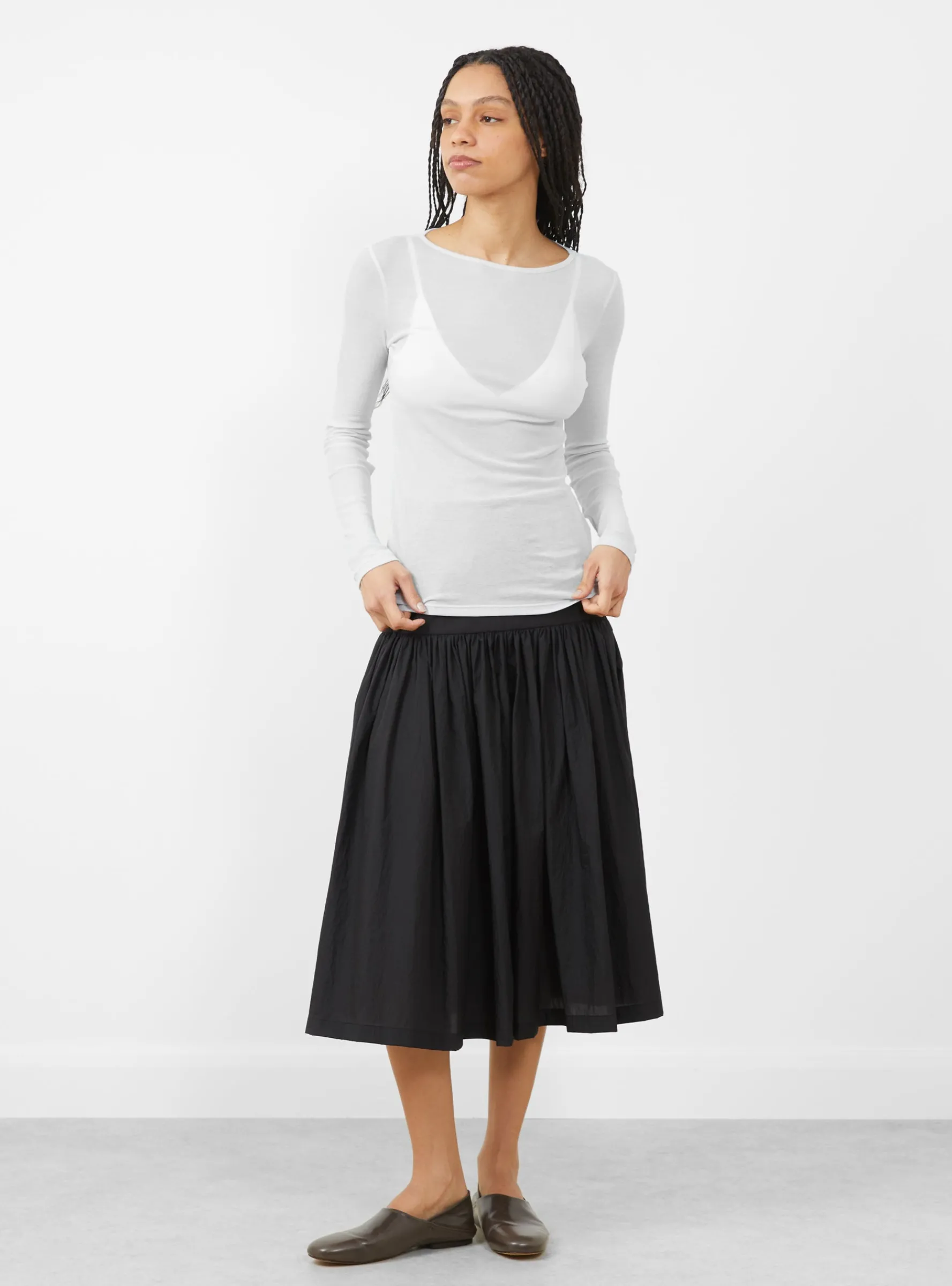 Round T-Shirt, Light Blue<AMOMENTO New