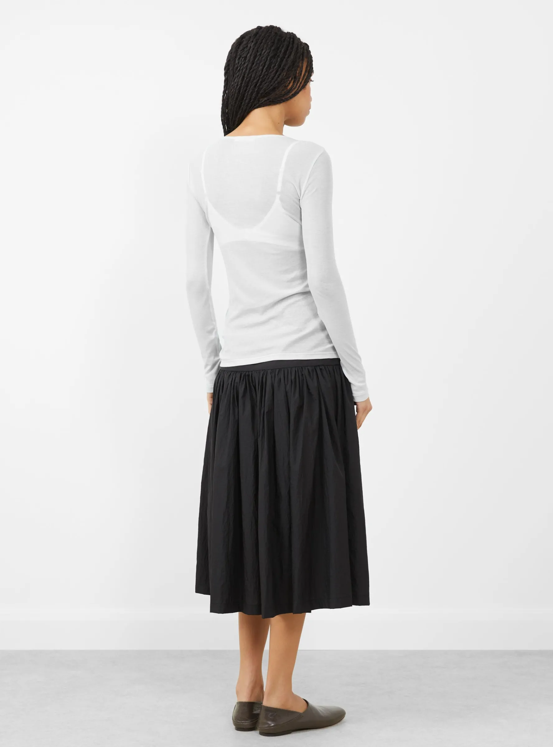 Round T-Shirt, Light Blue<AMOMENTO New