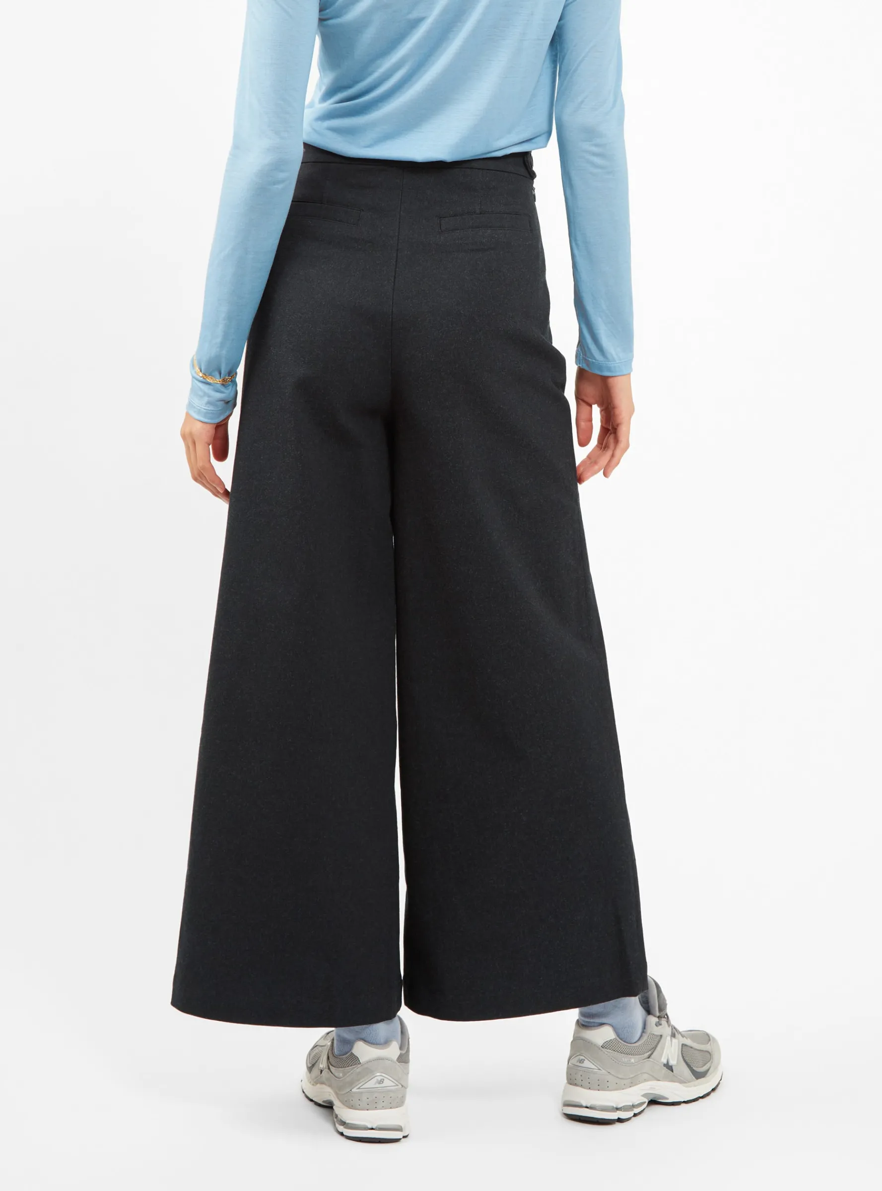 Signature Wide-Leg Trousers Navy<7115 by Szeki Fashion