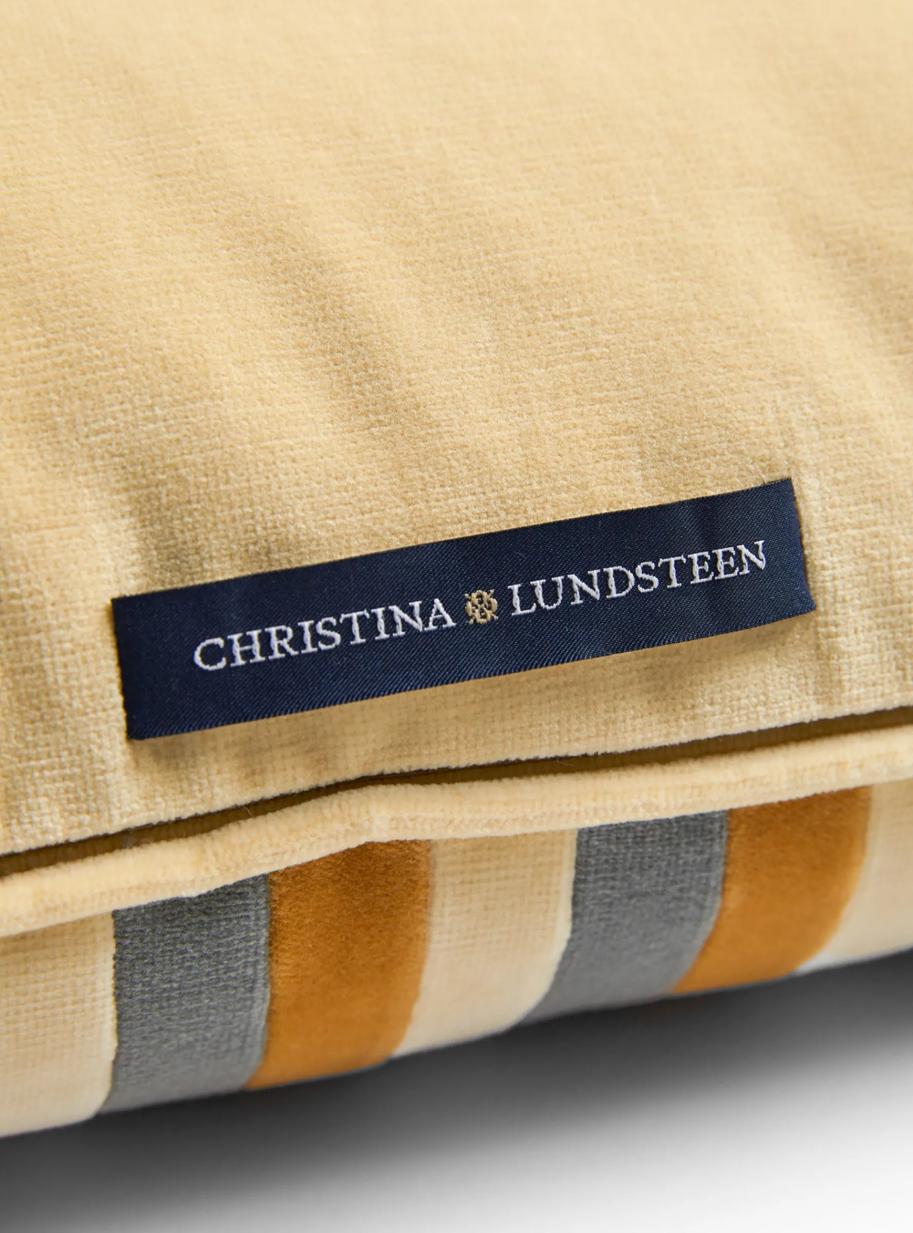 Thea Cushion<Christina Lundsteen Best