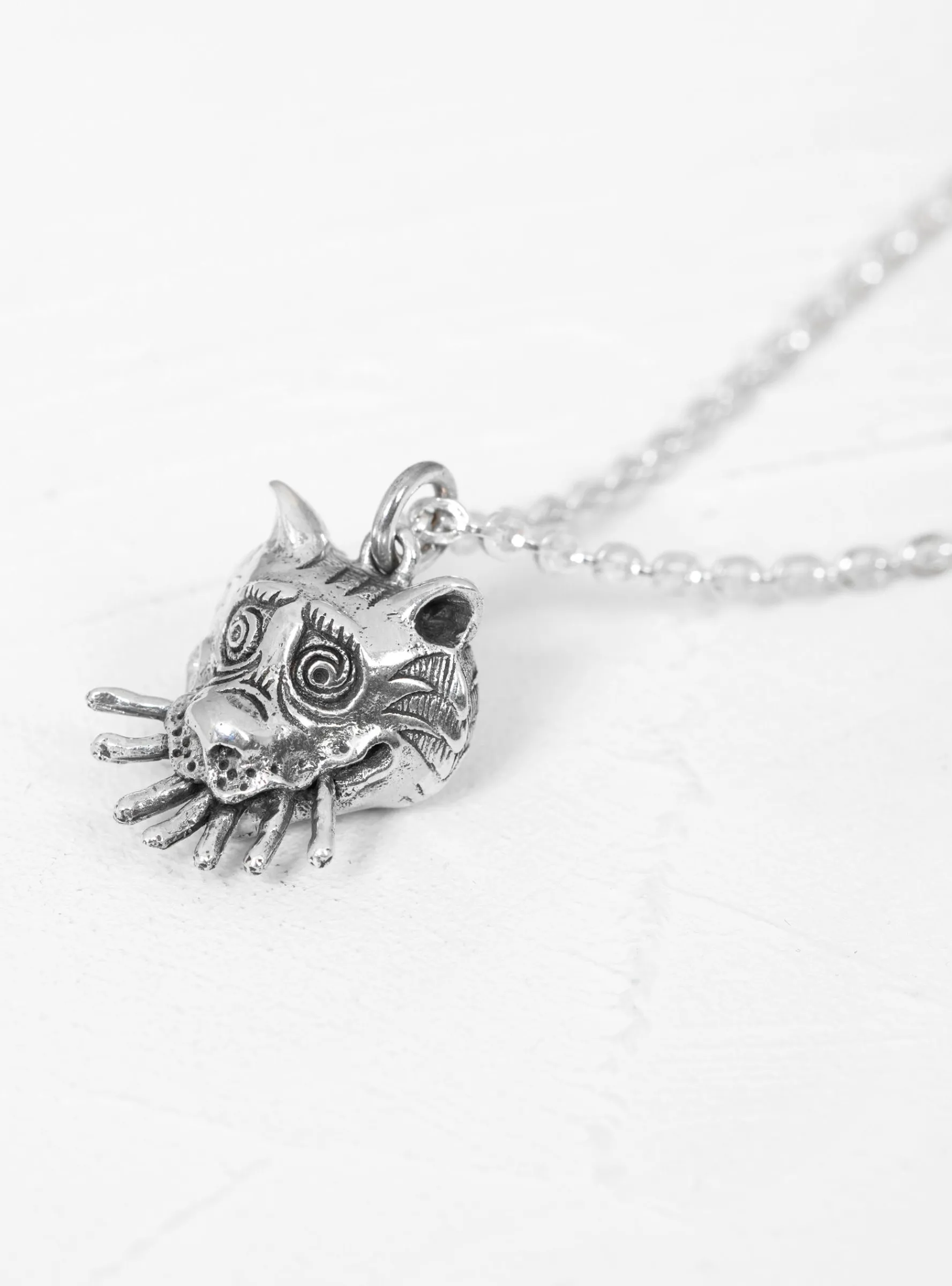 The Cat Necklace Silver<Maple Fashion