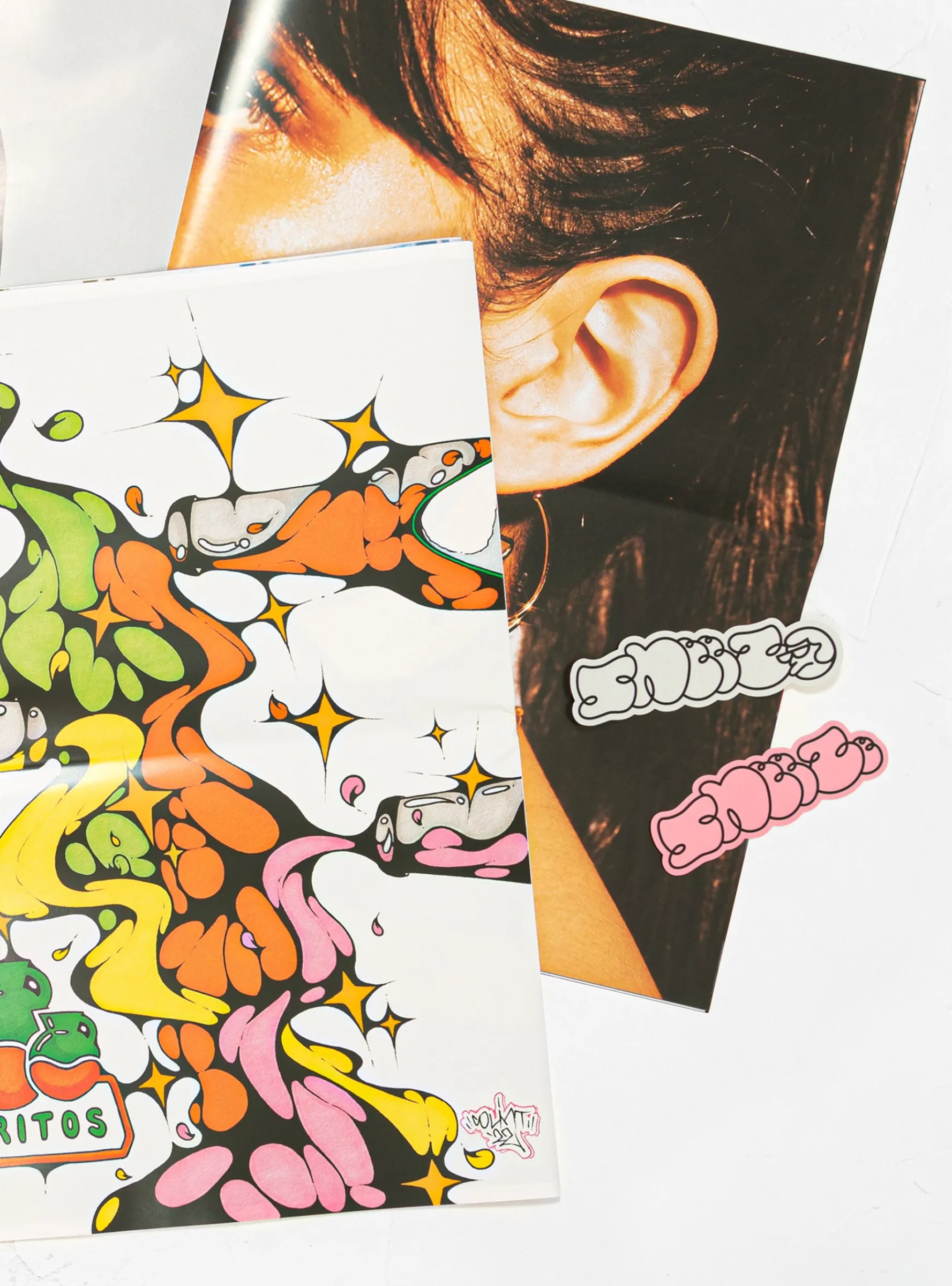 The Make Love Not War Issue 52<Sneeze Magazine Hot