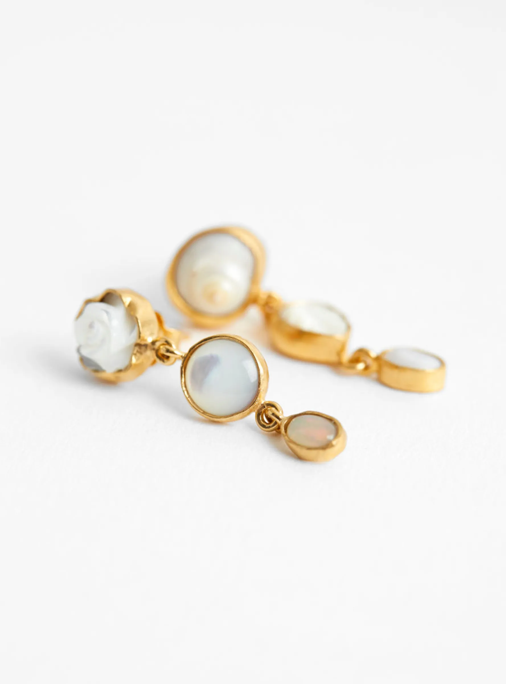 Three Charm Moving Drop Earrings White<Grainne Morton Best