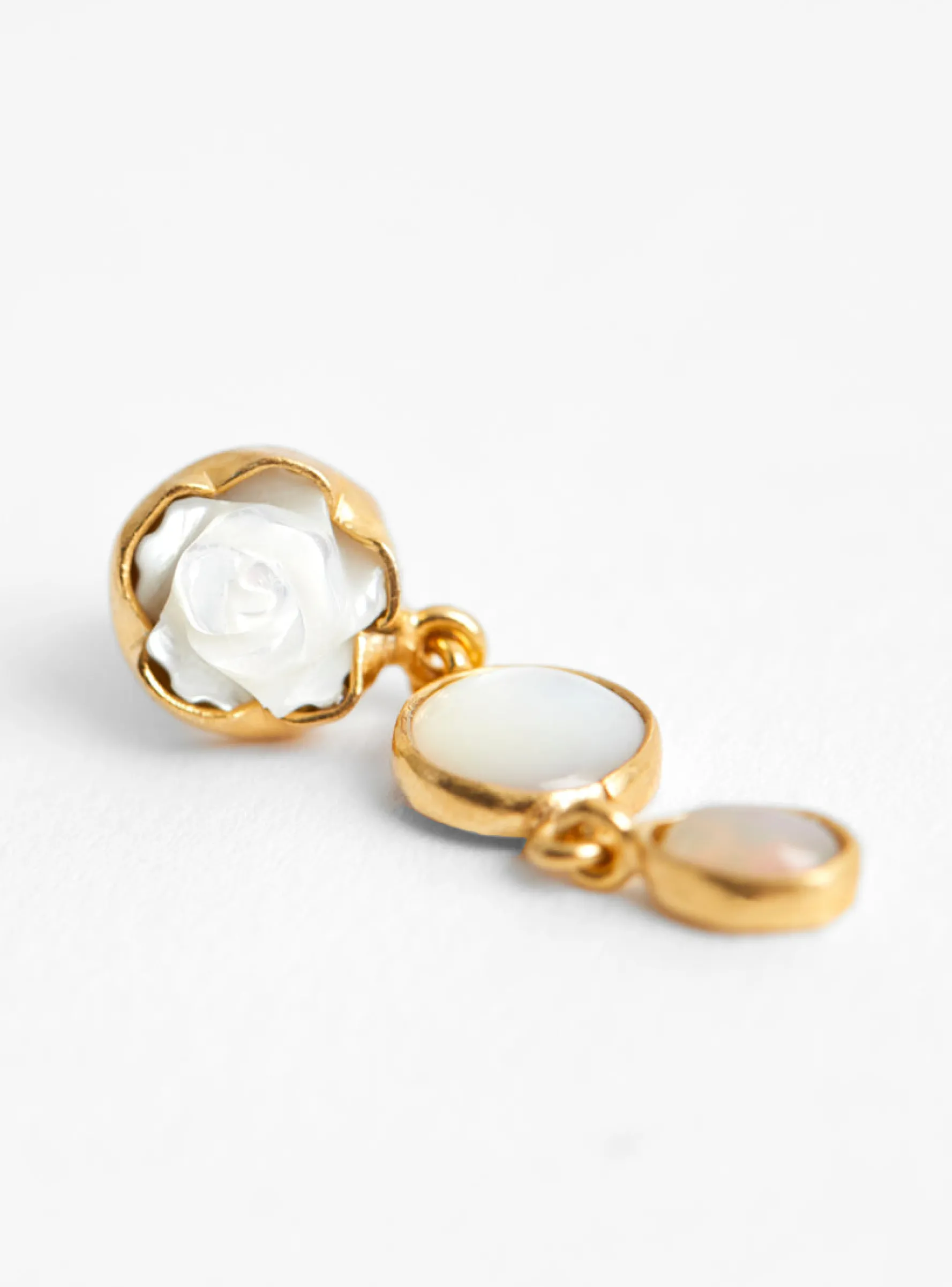 Three Charm Moving Drop Earrings White<Grainne Morton Best