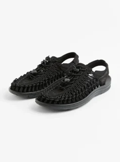 UNEEK Black & Black<Keen Footwear Fashion