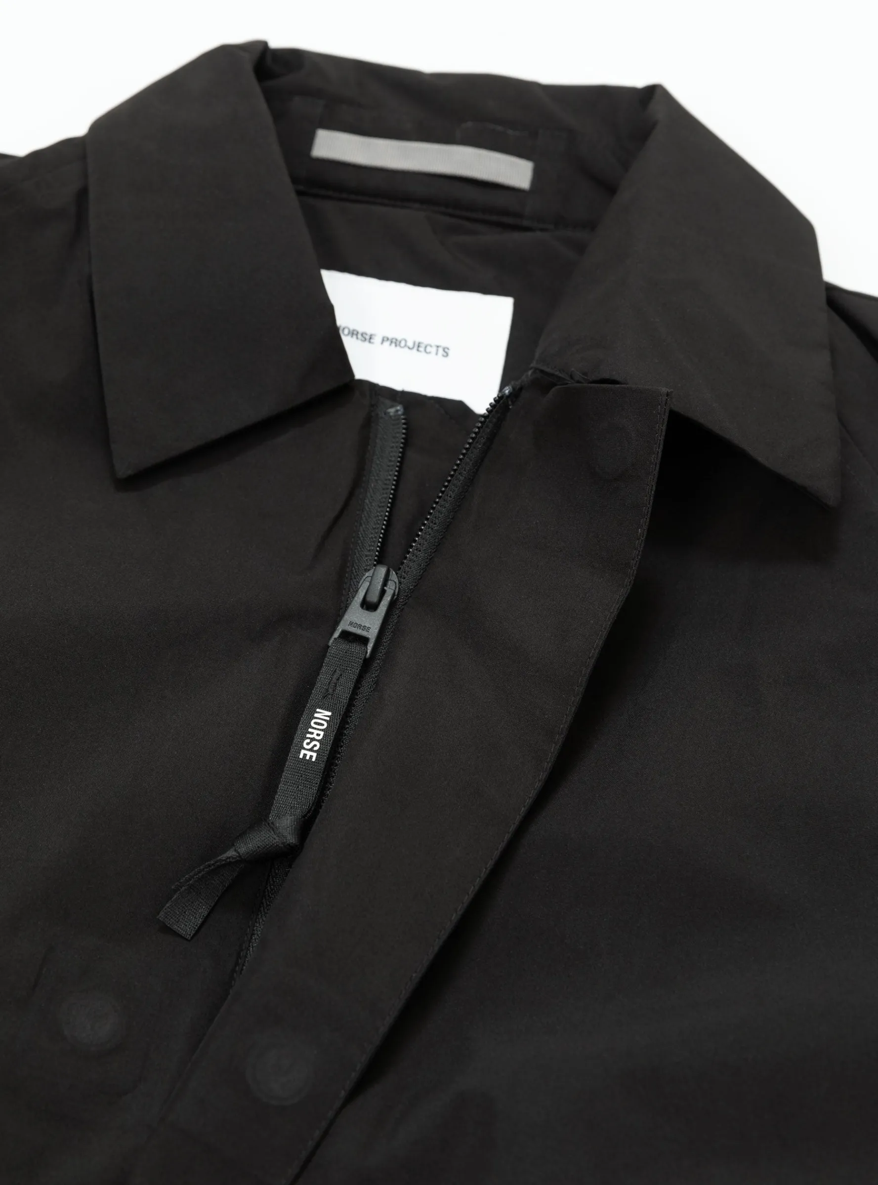 Vargo GORE-TEX Windstopper Mac Black<Norse Projects Online