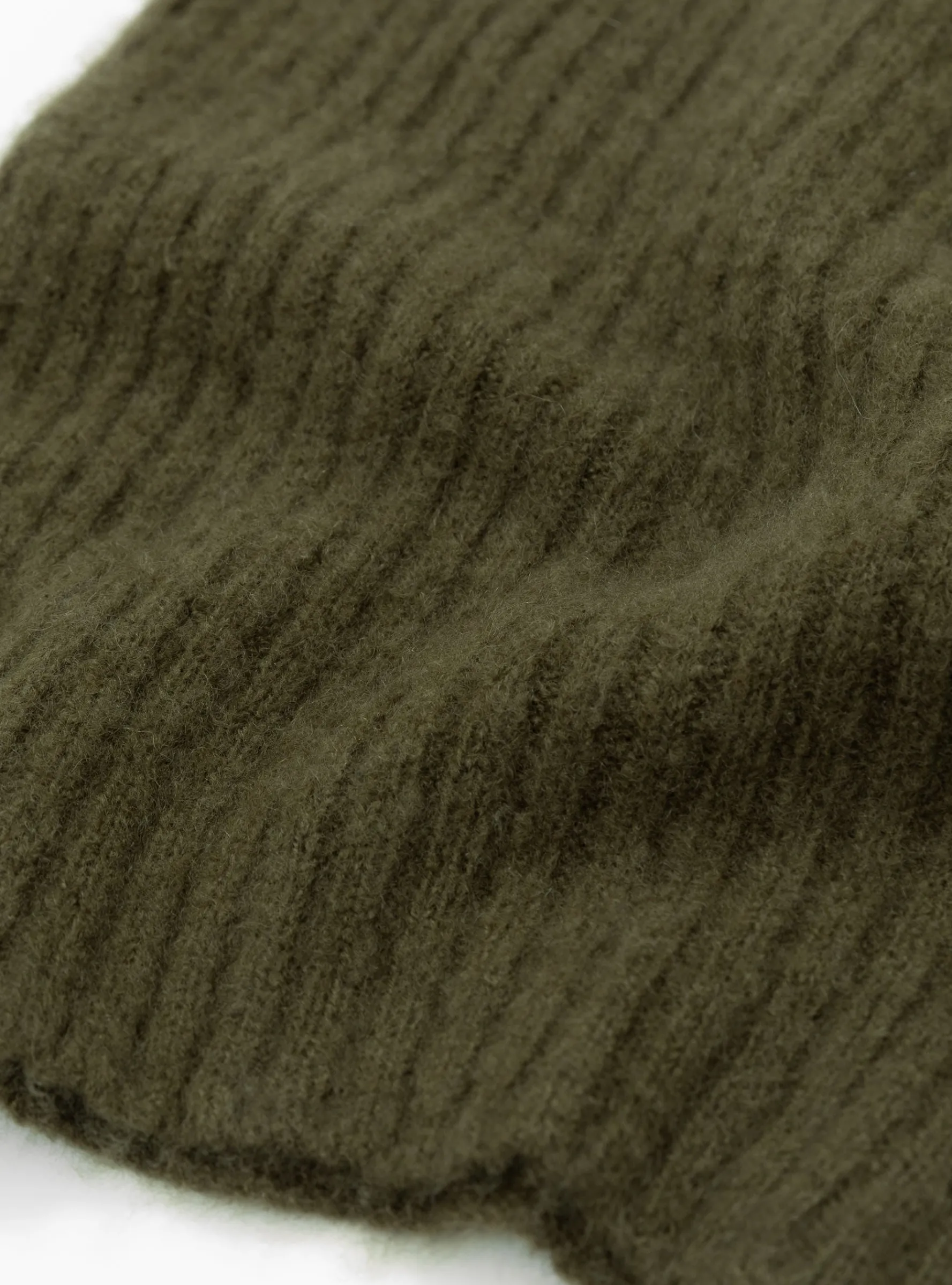 x Couverture Nimbus Ribbed Snood Duffle Bag Green<Himalayan Cashmere Sale