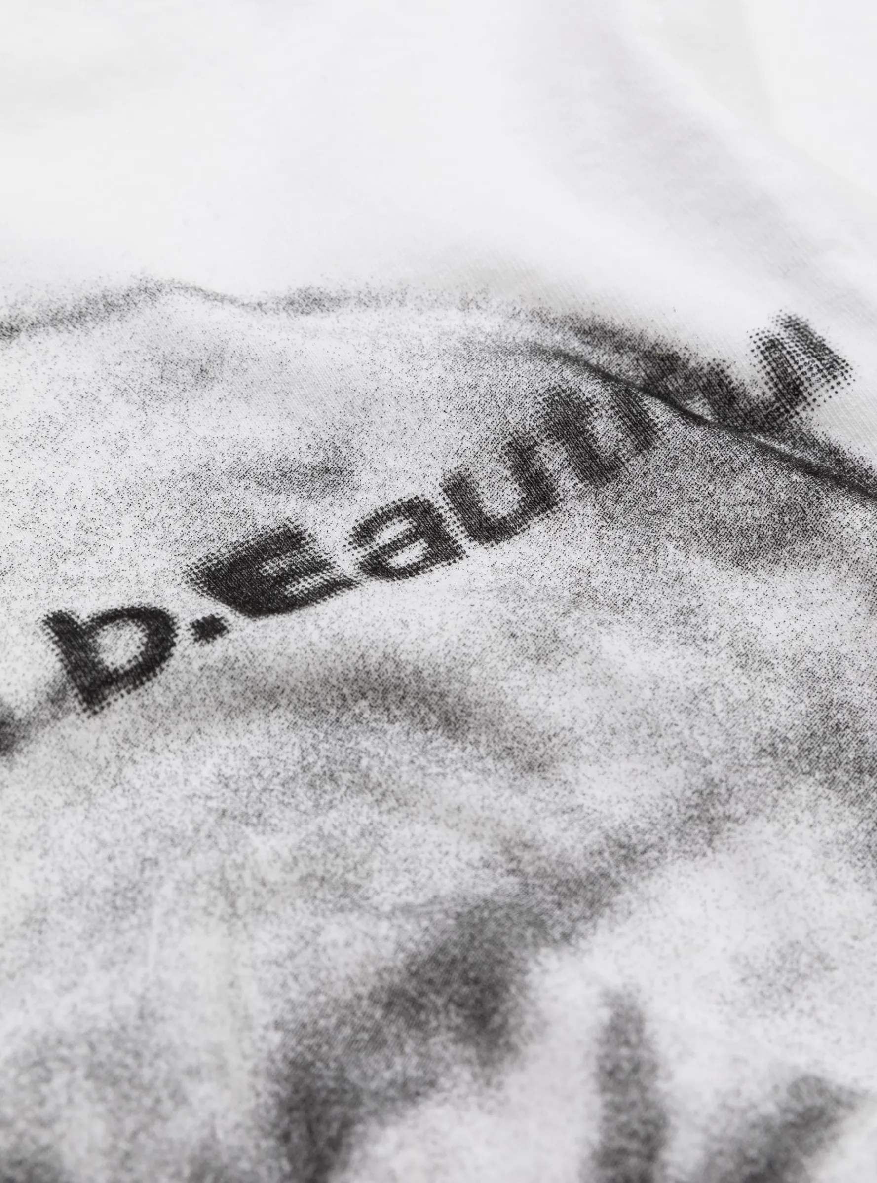x Shiga Skull T-Shirt White<b.Eautiful New
