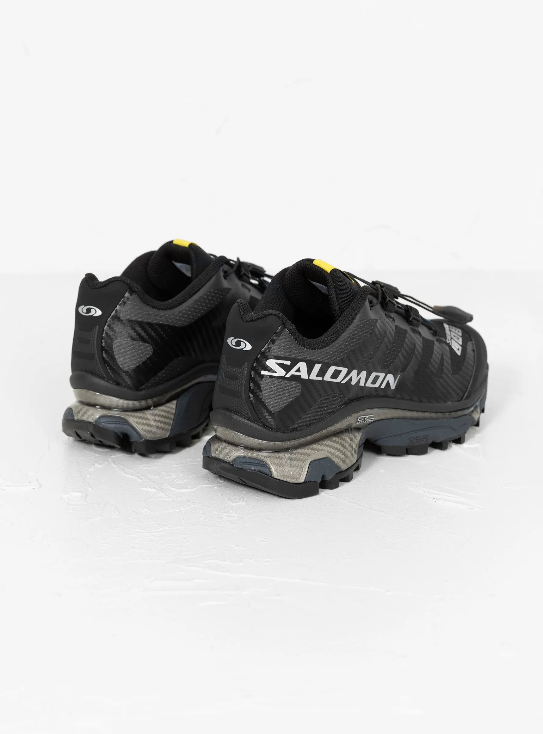 XT-4 Sneakers Black, Ebony & Silver Metallic<Salomon New